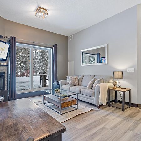 Nature'S Nook By Instant Suites Pool & Hottub Canmore Esterno foto